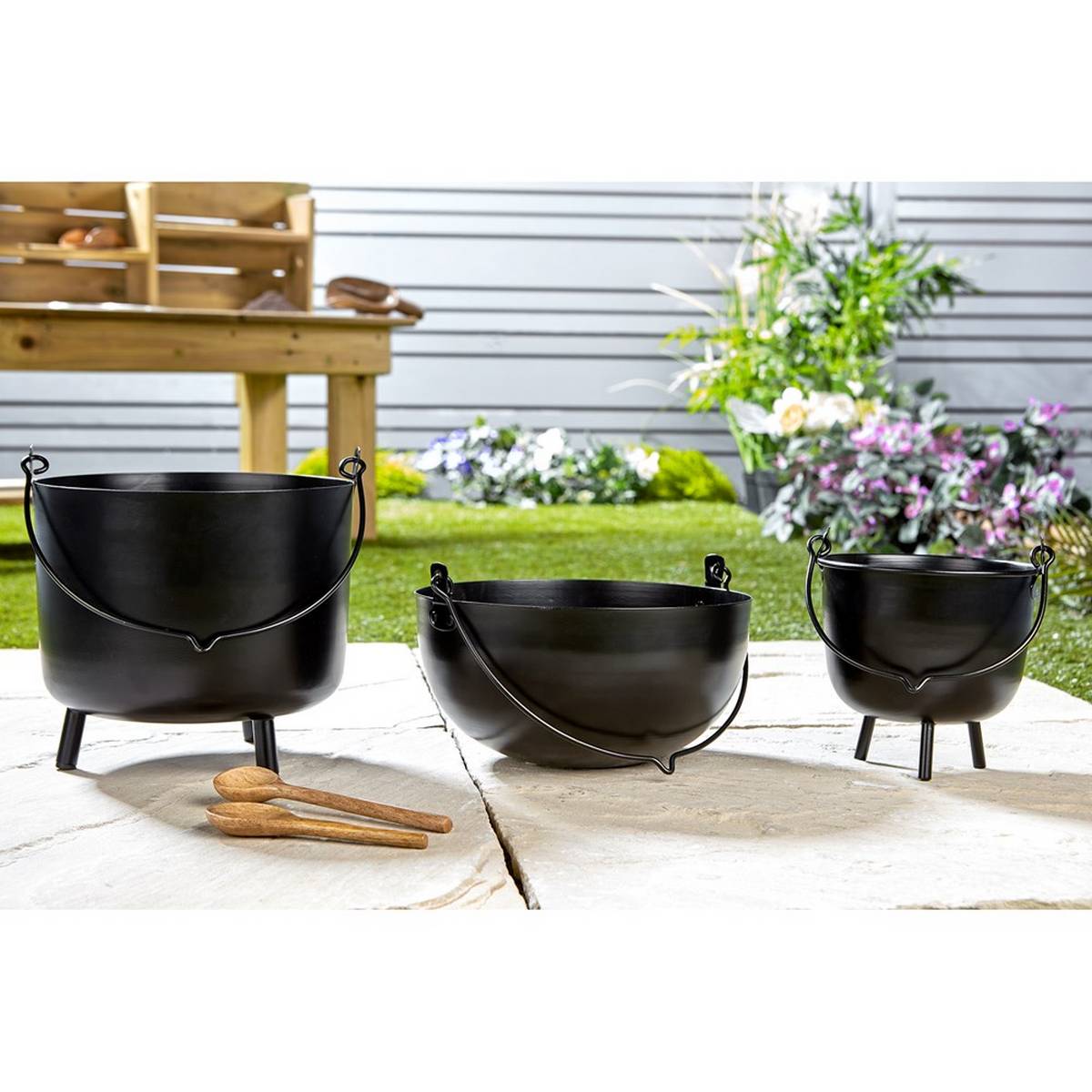 Metal Cauldrons Pk3 - ABC School Supplies