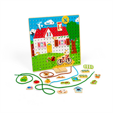 **House Lace-A-Shape Game