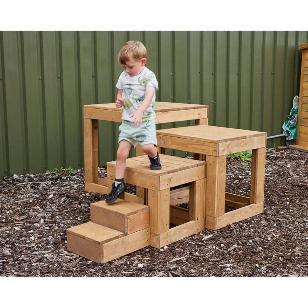 Giant Cube Blocks Nest