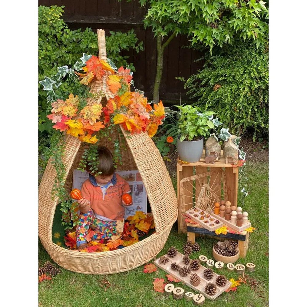 Cosy Large Indoor Reading Pod
