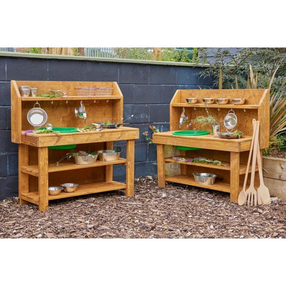 Cosy Cafe Mud Kitchen