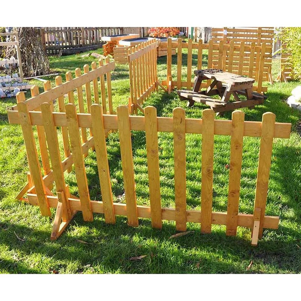 Cosy Self Standing Picket Fence