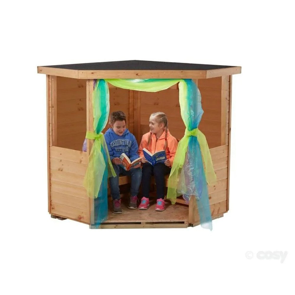 Cosy Open Wooden Corner Shelter