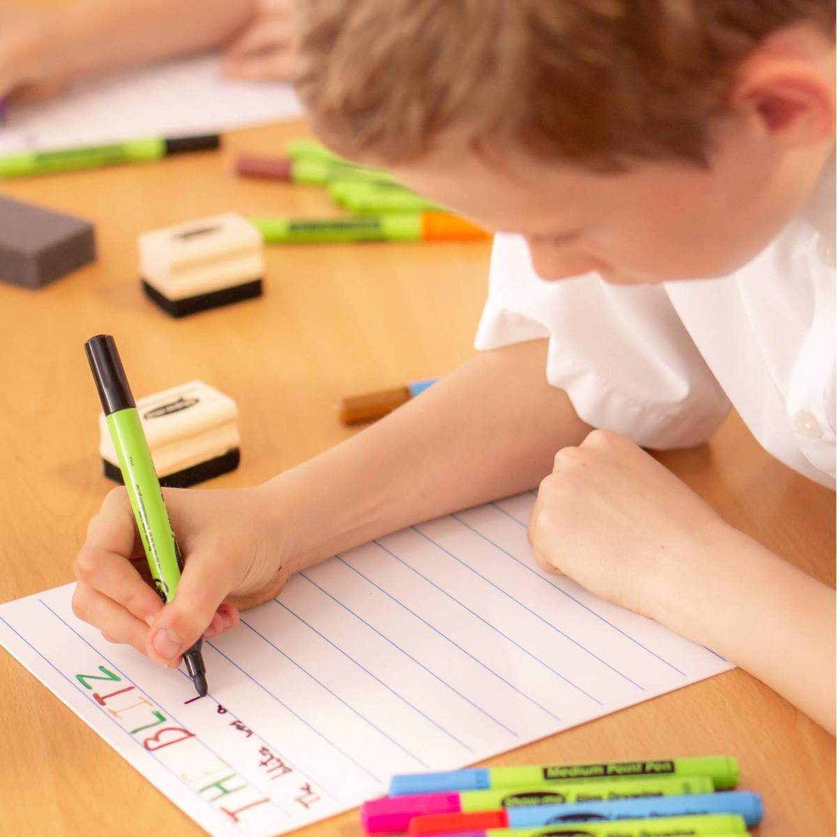 Show - Me Medium Tip Barrel Drywipe Black Marker (Pack of 100) - ABC School Supplies
