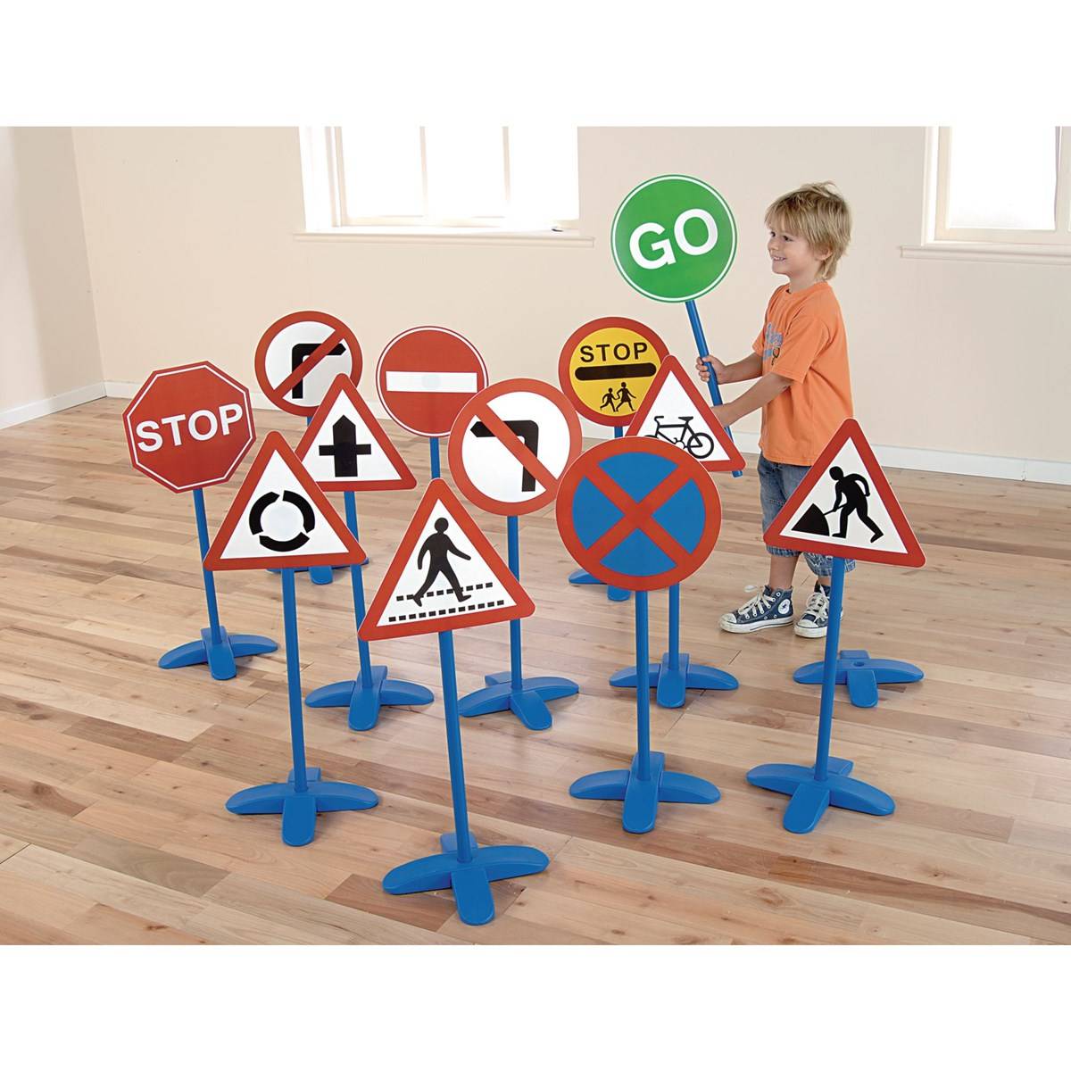 Traffic Signs - Pack Of 12 - ABC School Supplies
